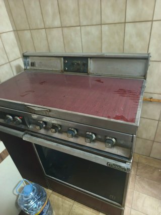 Cocina de Gas con Horno Timshel
