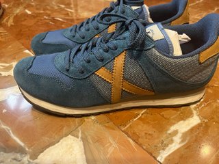 Zapatillas Munich Mujer Azul y Marrón
