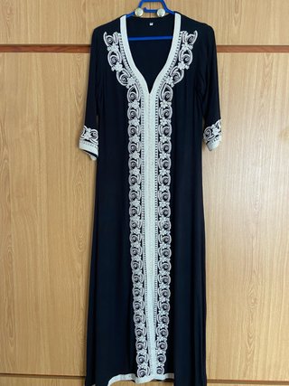 Vestido Marroquí Negro Bordado