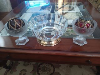 Centro de mesa y copones de cristal