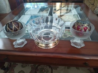 Centro de mesa y copones de cristal