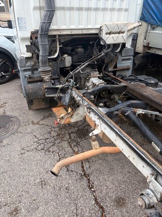 Nissan Cabstar Camión Motor y Caja Cambios