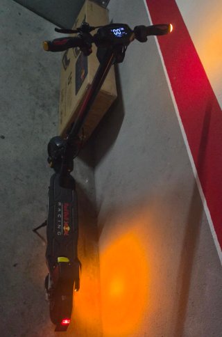 Patinete Eléctrico Red Bull Racing Teen 10 Turbo
