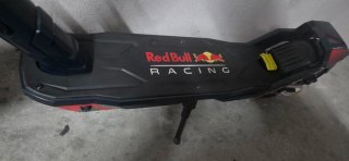 Patinete Eléctrico Red Bull Racing Teen 10 Turbo