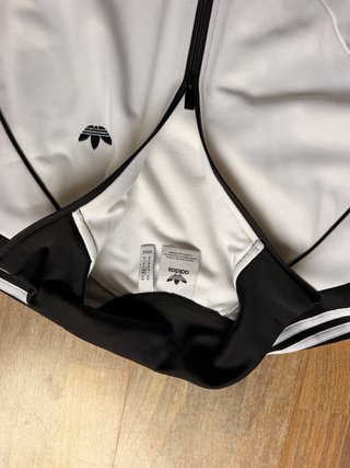 Chaqueta Adidas Blanca y Negra