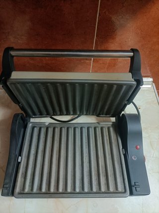 Parrilla Eléctrica DeLonghi Grill