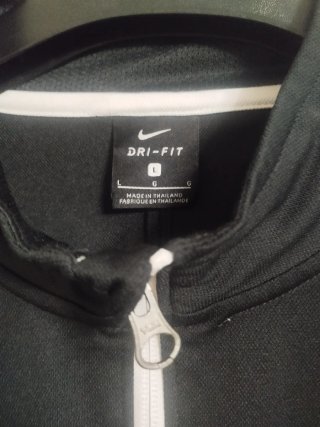 Sudadera Nike con cremallera