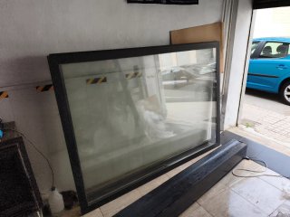 Balconera de Aluminio con Persiana Motorizada