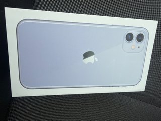 Caja iPhone 11 Morado/Lila