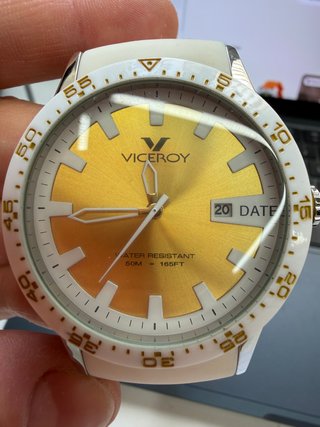 Reloj Viceroy Blanco y Dorado
