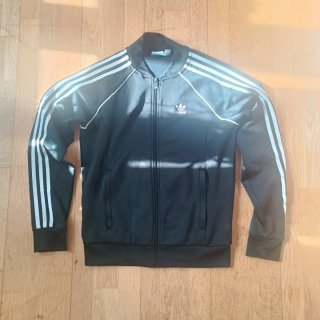 Chaqueta Adidas Negra con Cremallera