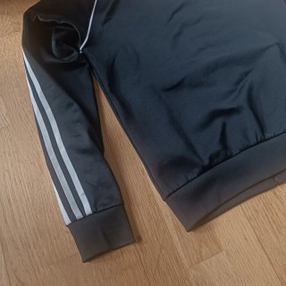 Chaqueta Adidas Negra con Cremallera