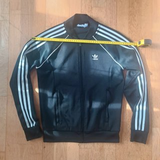 Chaqueta Adidas Negra con Cremallera