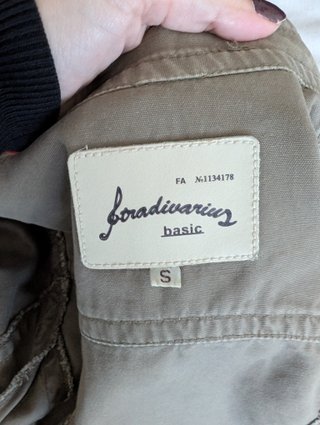 Chaqueta Stradivarius Verde Caqui Talla S