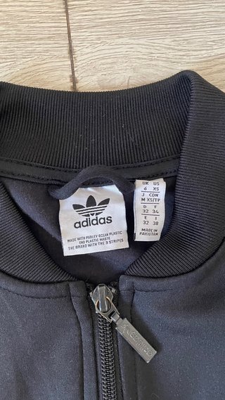 Sudadera Adidas cremallera negra y blanca