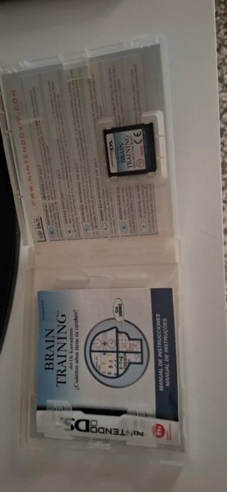 2 Juegos Nintendo DS: Nintendogs y Brain Training