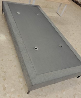 Base Tapizada Gris