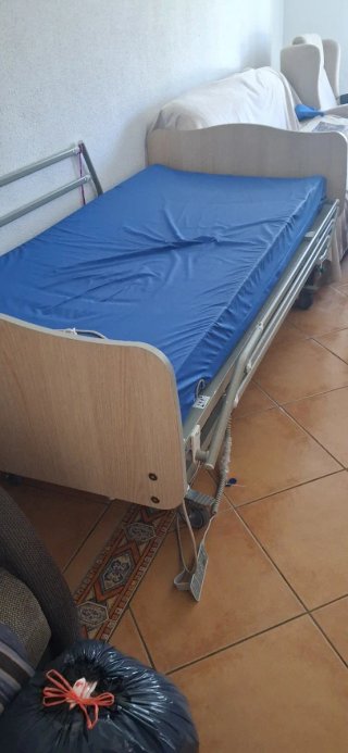 Cama articulada,se vende con colchón incluido