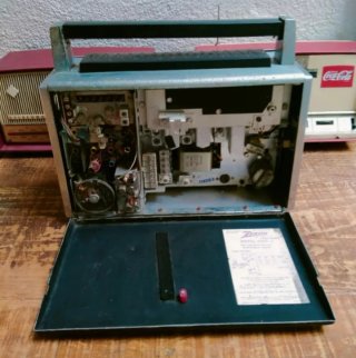 Radio Antigua Zenith Trans-Oceanic 3000-1