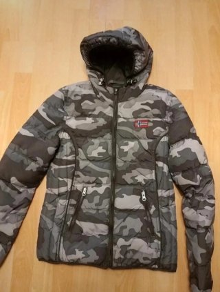 Plumífero Napapijri camuflaje
