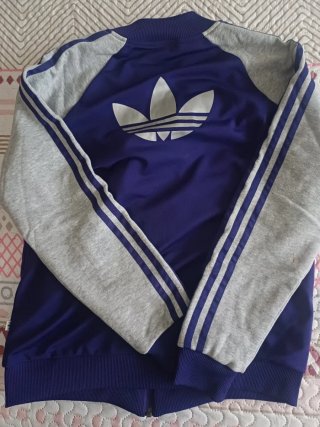 Chaqueta Adidas vintage morada y gris