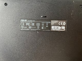 Ordenador ASUS BLANCO