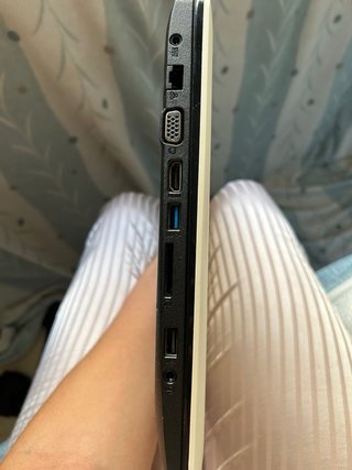 Ordenador ASUS BLANCO