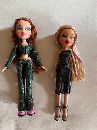 Bambole Bratz. Anno 2001. Ciascuna 15€