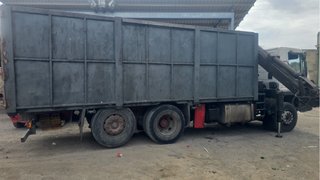 Camion chatarrero