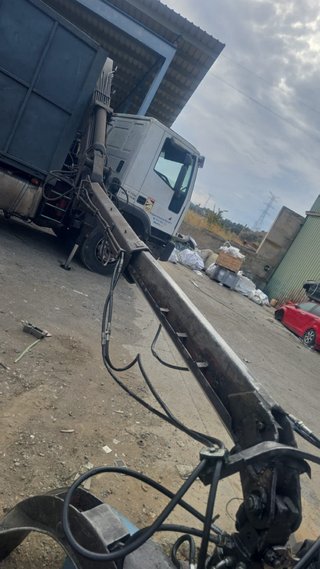 Camion chatarrero