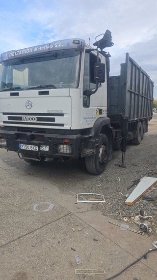 Camion chatarrero