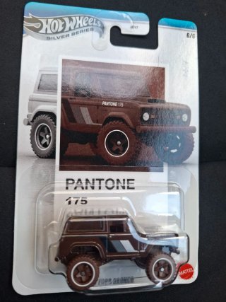 Hot Wheels Pantone 175 Ford Bronco 67