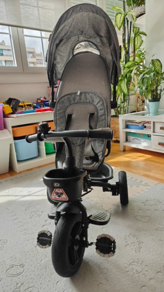 Triciclo Kinderkraft Gris