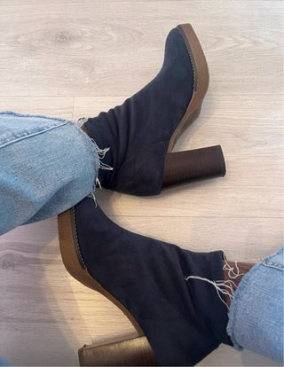 Botines de tacón azul marino
