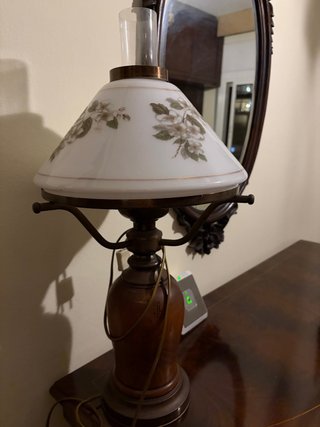 Lámpara de mesa vintage madera y cristal