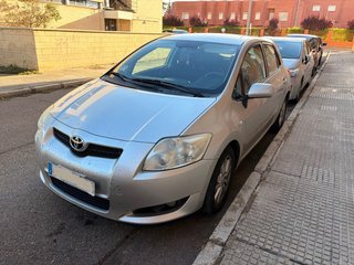 Toyota Auris 2009