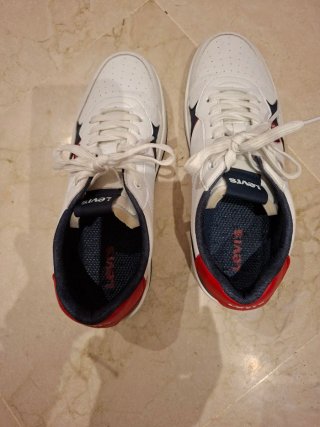 Zapatillas Levi's Blancas T.39