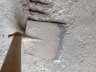 2 Xapo y rastrillo de jardín