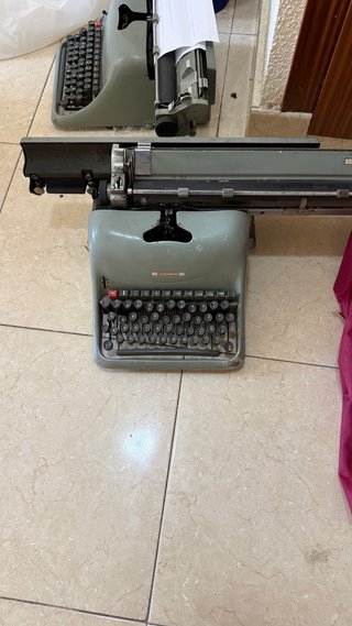 Máquina de escribir  Lexicon 80