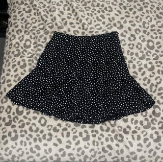 Falda pantalón negra con lunares blancos
