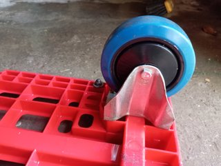 Carro industrial base plástico resistente