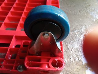 Carro industrial base plástico resistente