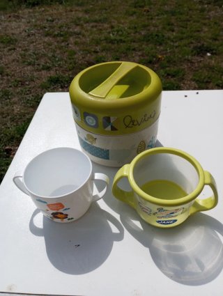 Set de Recipientes y Vasos para Bebé