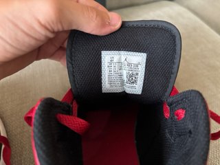 Zapatillas Jordan Air 1 Mid Negras y Rojas
