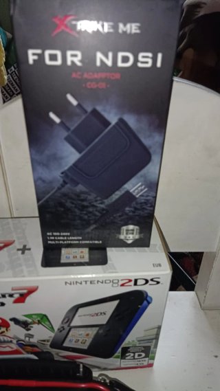 Nintendo 2DS Mario Kart 7 + Caja Original + Funda
