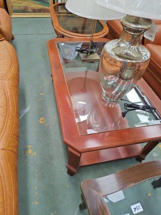 Mesa de centro madera y cristal clásica
