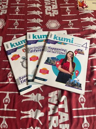 Tres libros de religión, marca Kumi