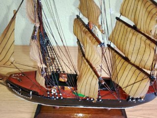 Maqueta de Fragata de Madera