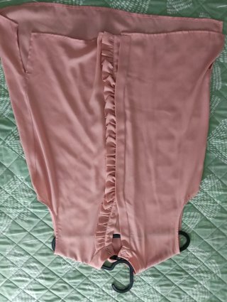 Blusa Mango rosa palo con volantes Talla S