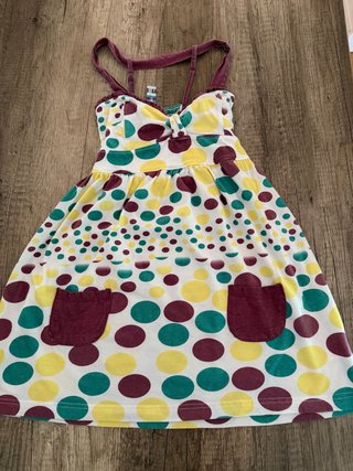 Vestido de tirantes con estampado de lunares